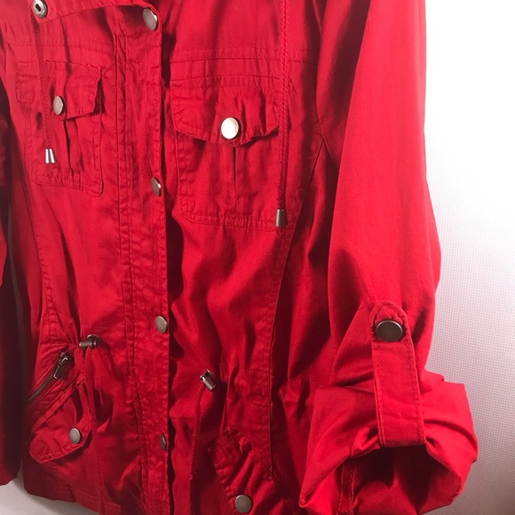 Red Jacket trendy utility style with hood NWT small zip down - Picture 3 of 8